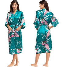 Load image into Gallery viewer, Beautiful Silk Kimono Robe