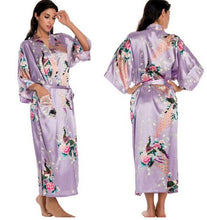 Load image into Gallery viewer, Beautiful Silk Kimono Robe